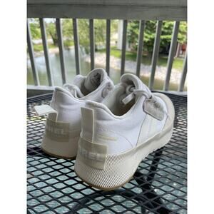 Sorel Out N About III Low Women's Sz 6 White Waterproof Canvas Shoes